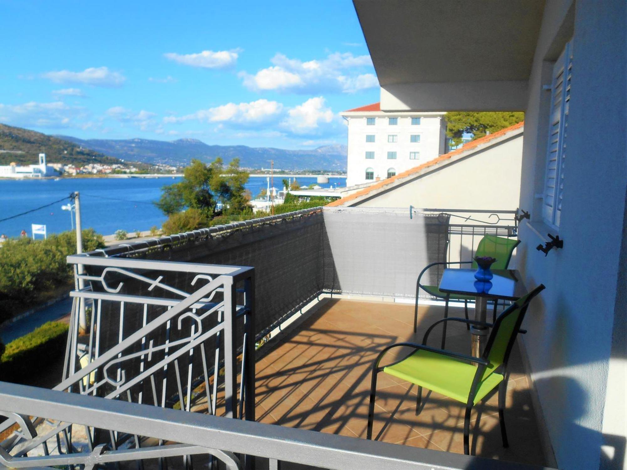Apartments Bresan Trogir Exterior foto